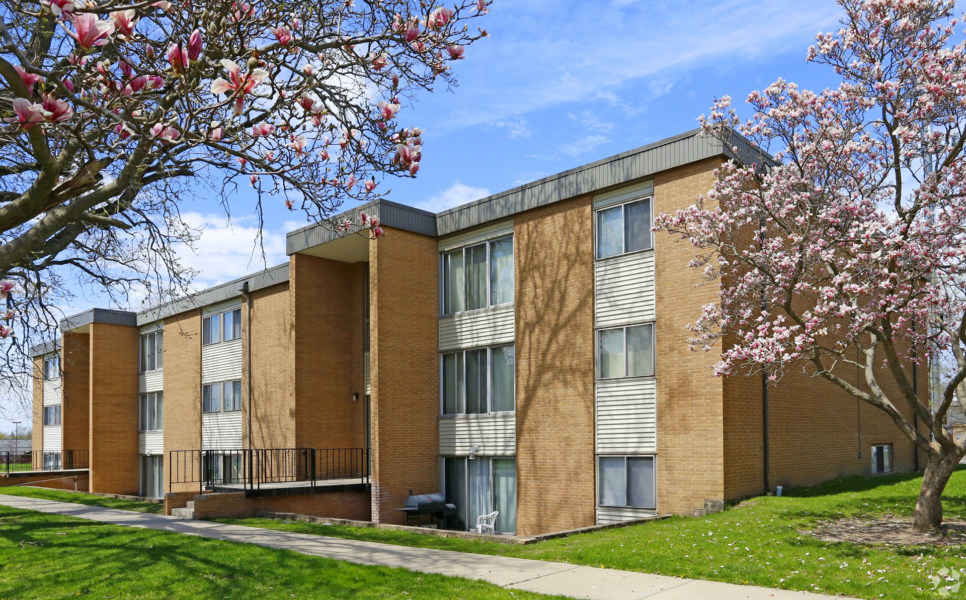 Meadowlane Apartments aerial view in Merrillville, IN