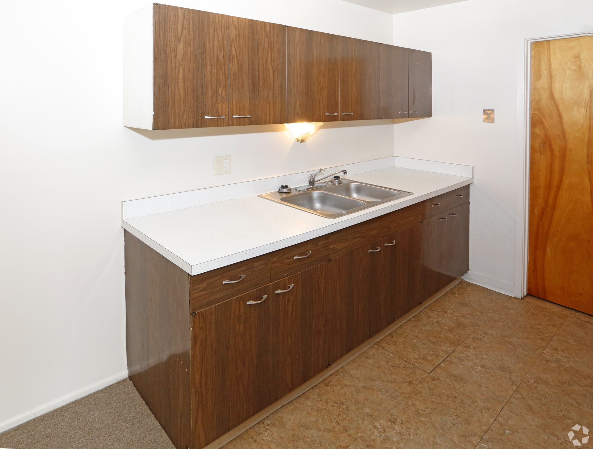 Meadowlane Apartments kitchen in Merrillville Indiana