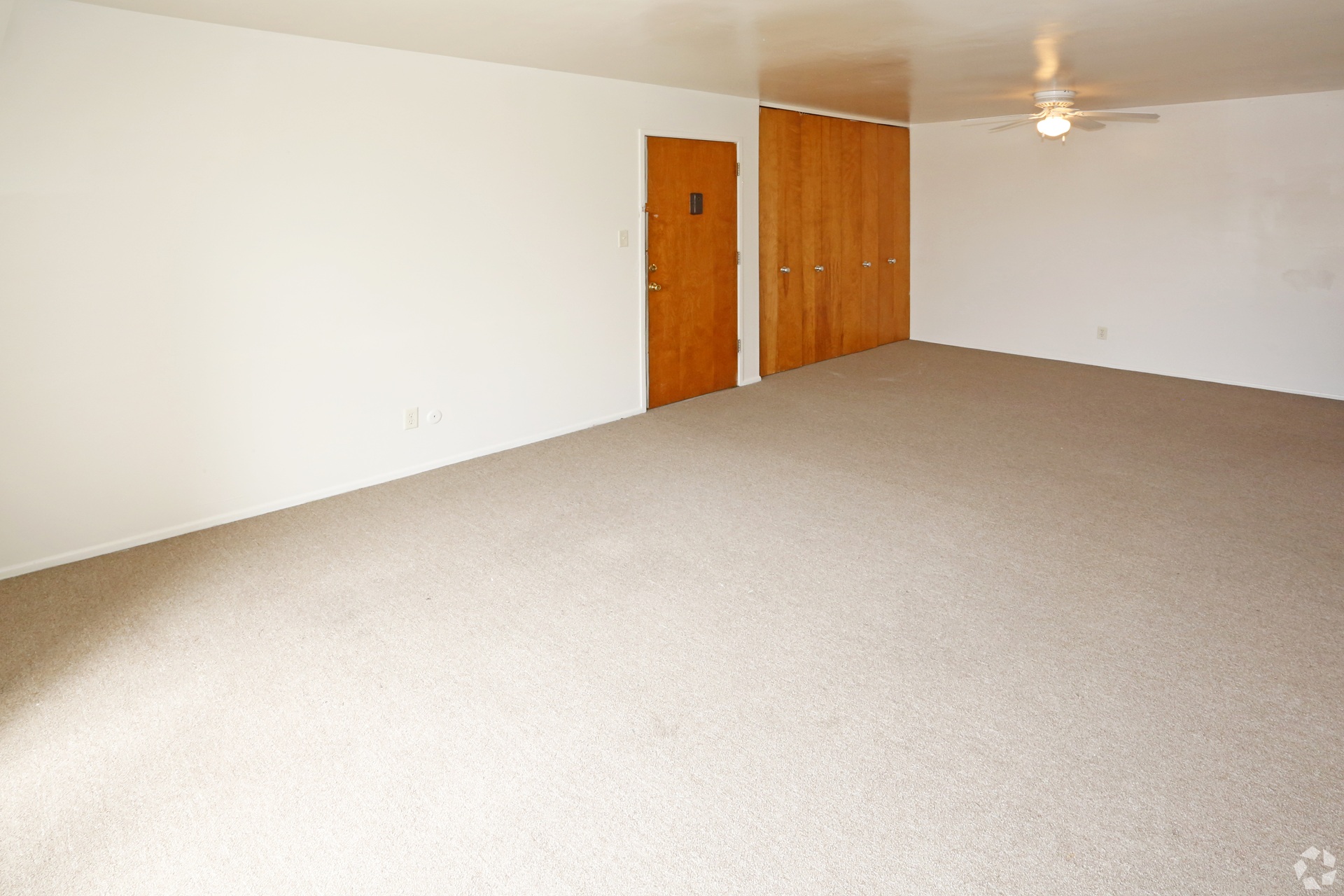 Meadowlane Apartments three bedroom floor plan